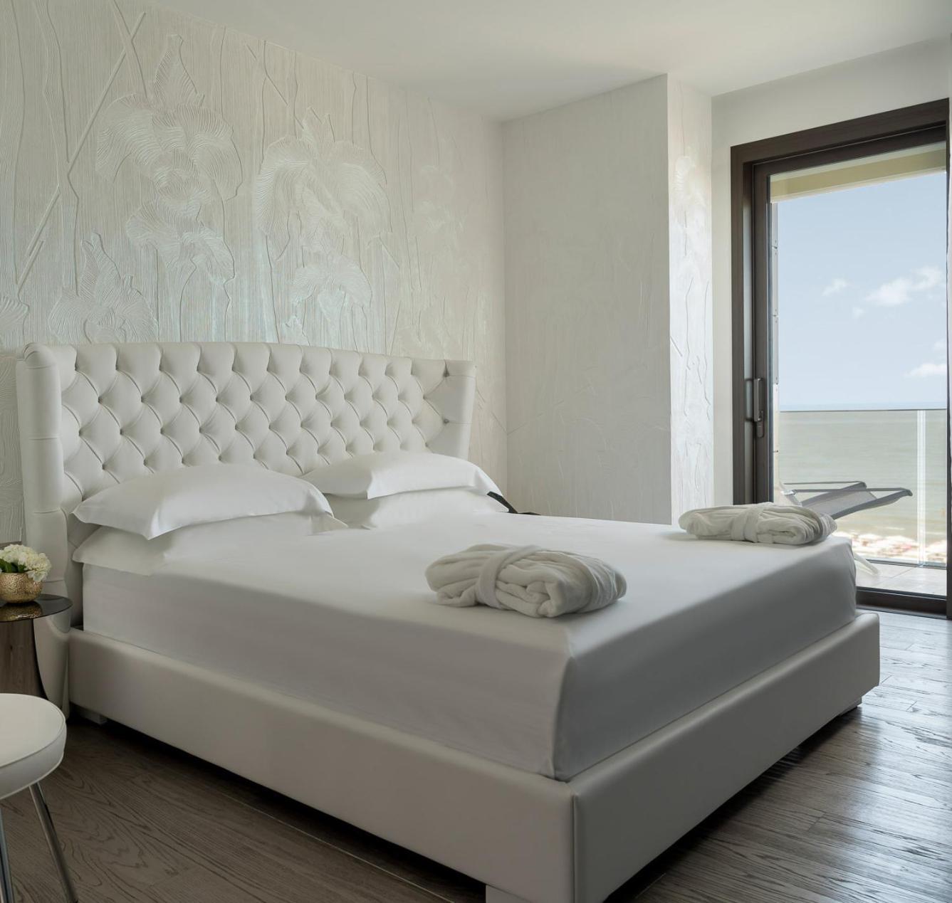 Hotel Promenade **** Riccione Exterior foto